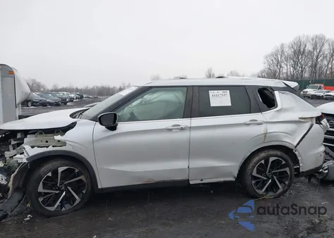 2022 Mitsubishi Outlander Black Edition S-Awc/Se 2.5 S-Awc/Se Launch Edition S-Awc z USA, uszkodzony, nr VIN JA4J4UA86NZ011019